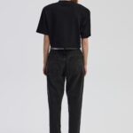 Top Jill in deep black