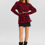 Palmer Longsleeve in red abstract