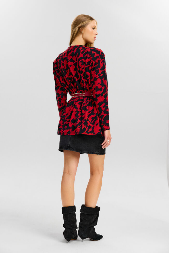 Palmer Longsleeve in red abstract
