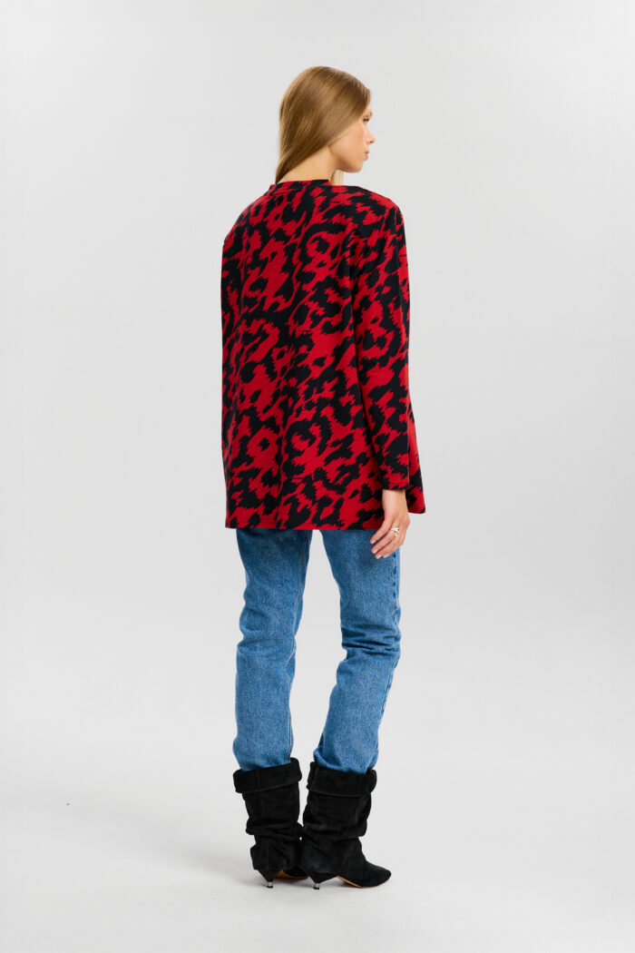 Palmer Longsleeve in red abstract