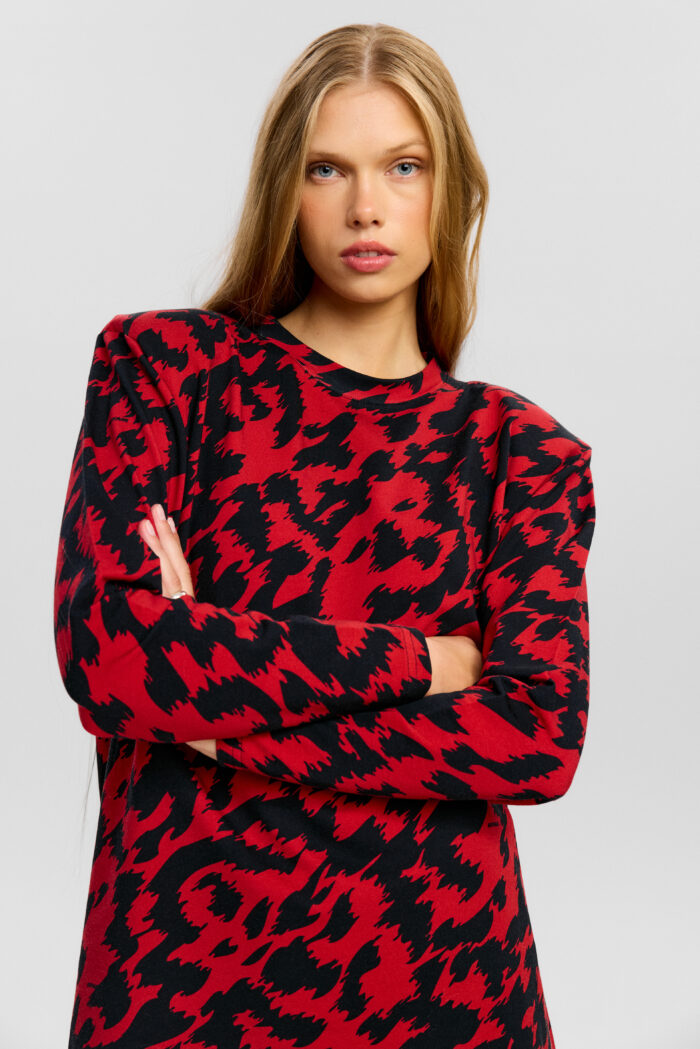 Palmer Longsleeve in red abstract