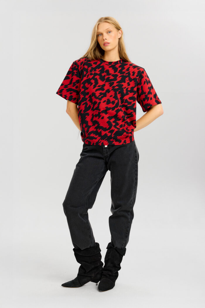 Top Palmer in red abstract