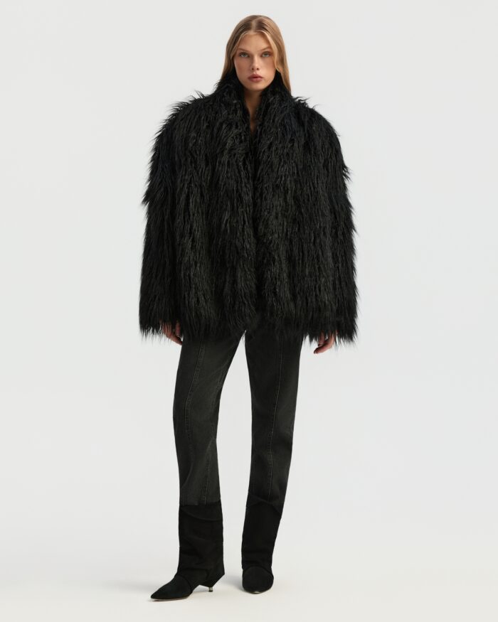 AFFAIR_DAFNE_1 Dafne black fur